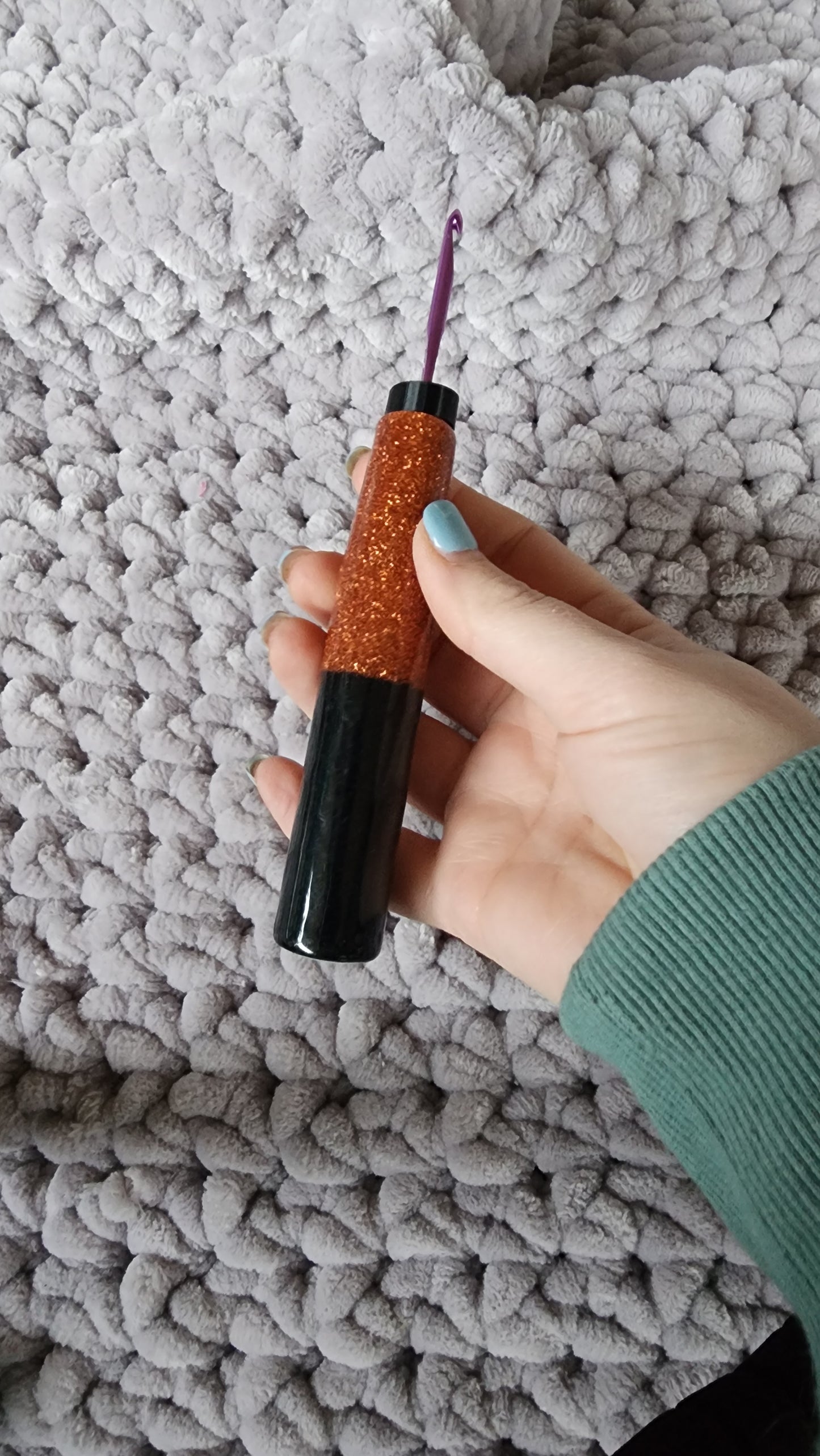 TWO COLOUR - The CrogoHandle