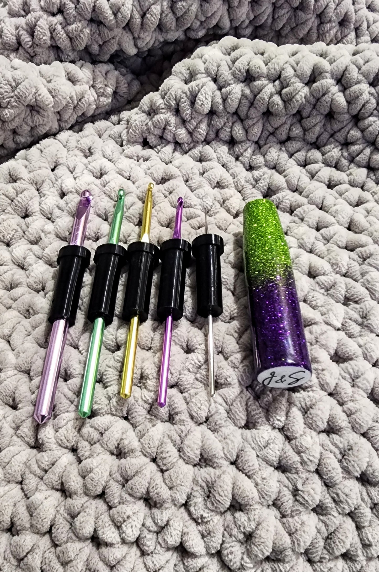 GRADIENT - The CrogoHandle