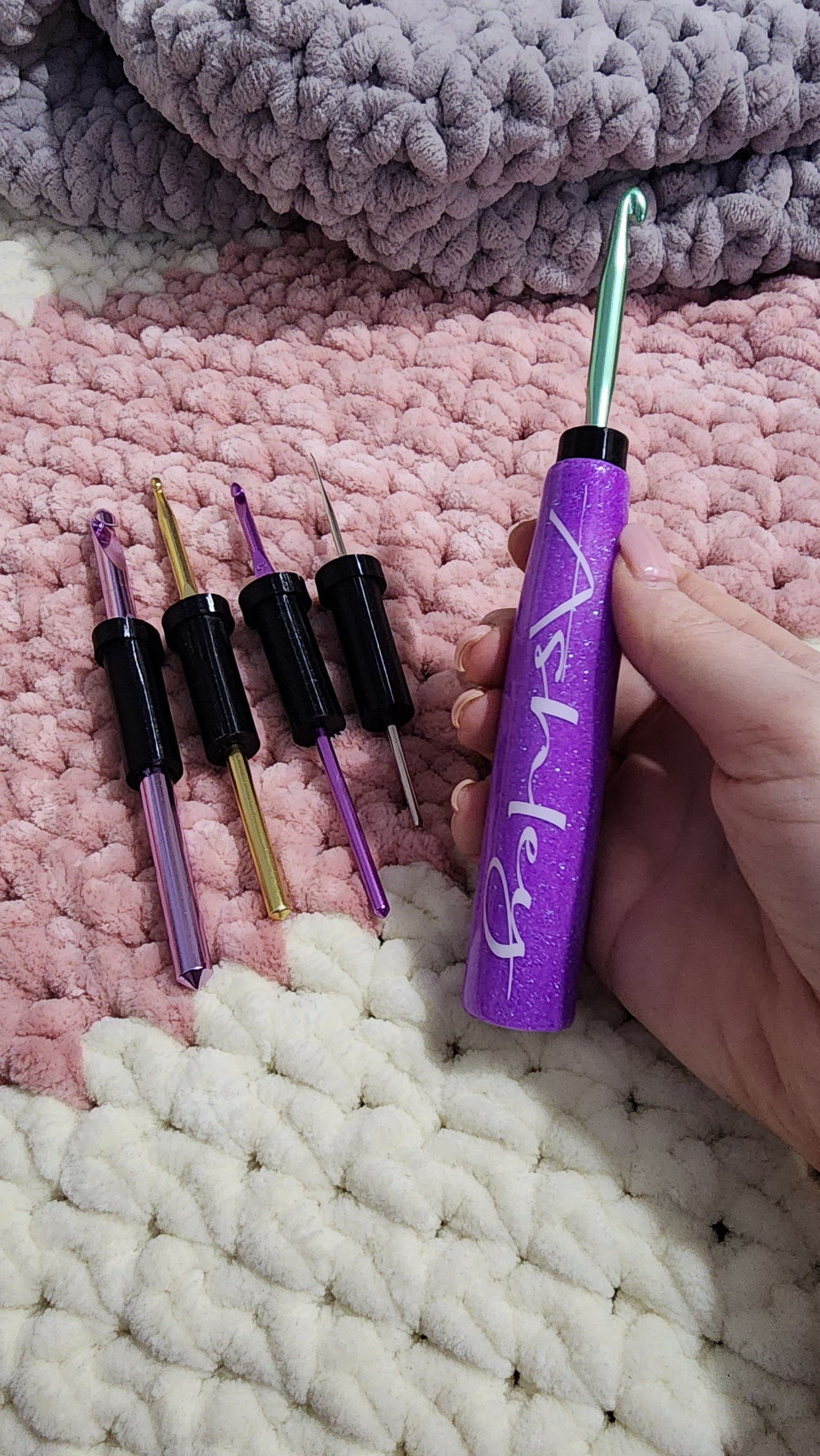 SINGLE COLOUR - The CrogoHandle