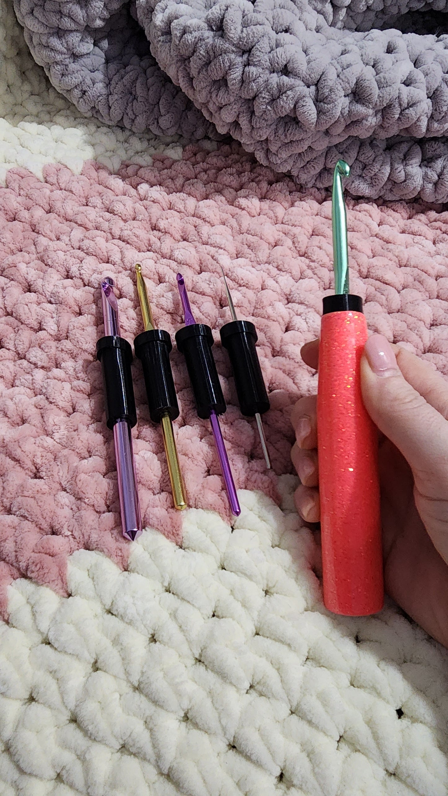 SINGLE COLOUR - The CrogoHandle