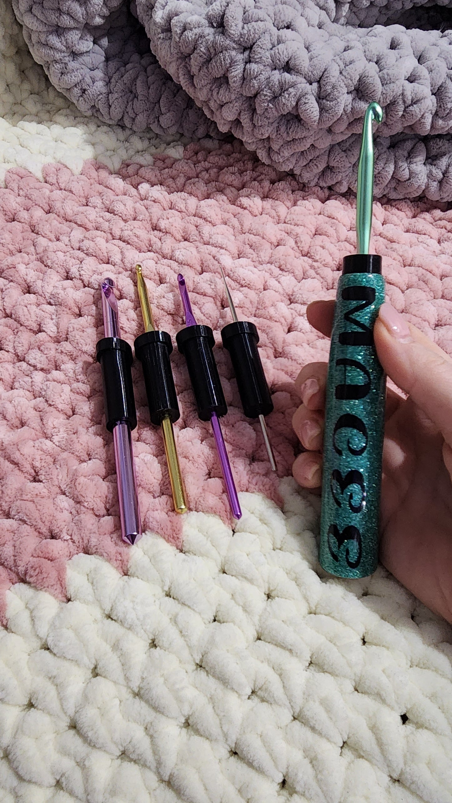 SINGLE COLOUR - The CrogoHandle