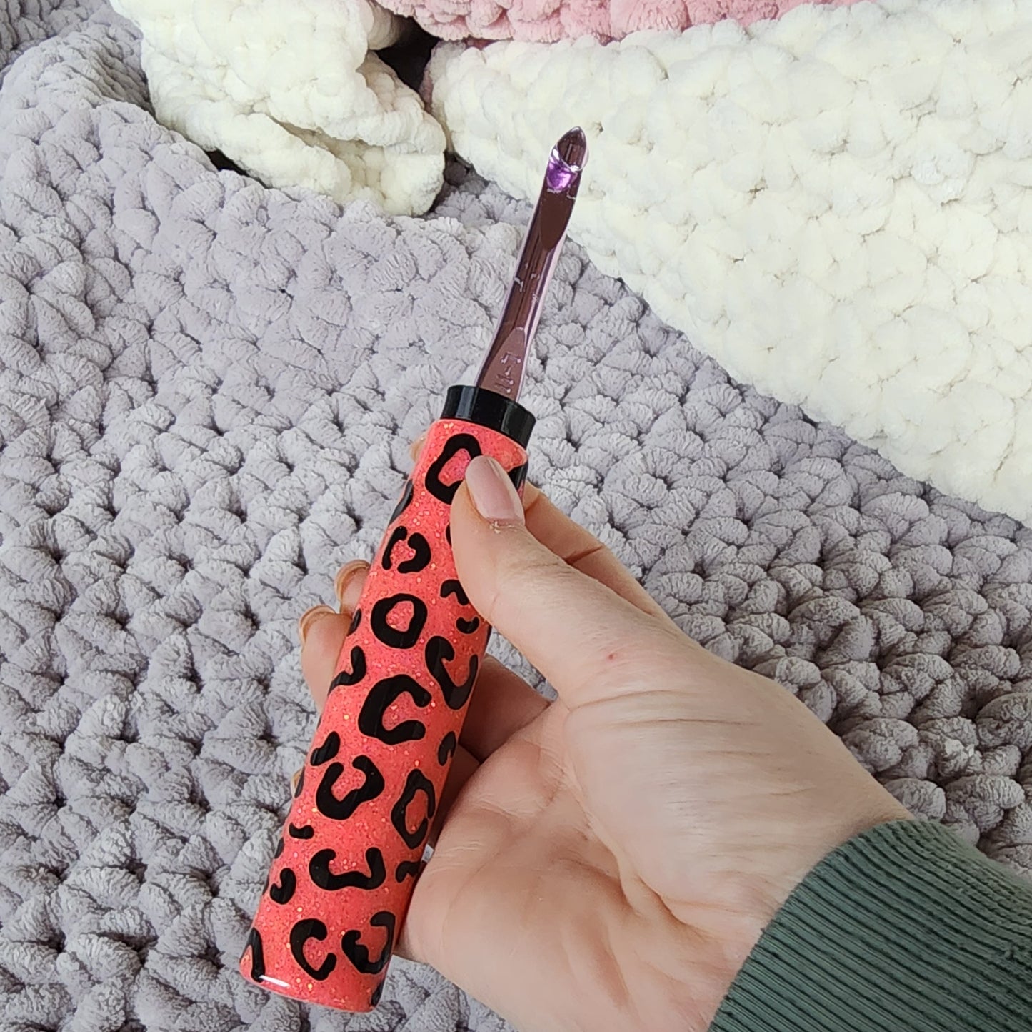 LEOPARD - The CrogoHandle