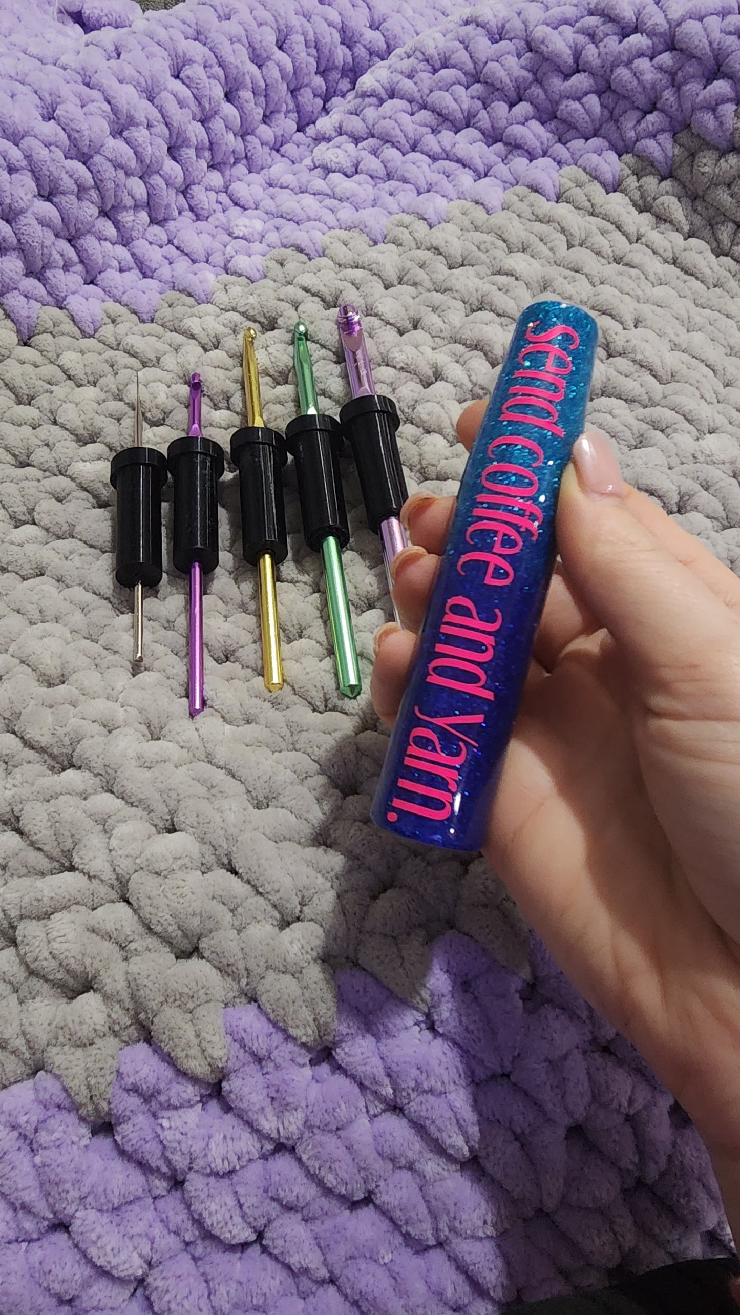 GRADIENT - The CrogoHandle