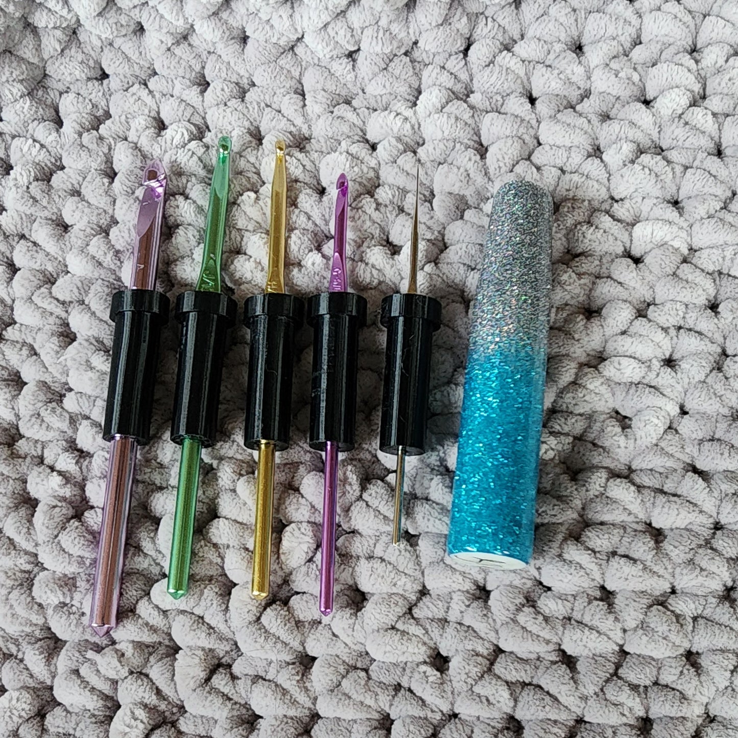 GRADIENT - The CrogoHandle