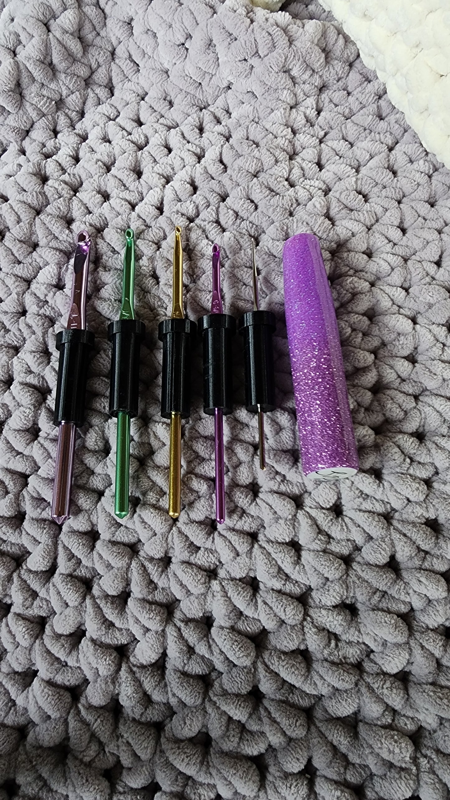 GRADIENT - The CrogoHandle