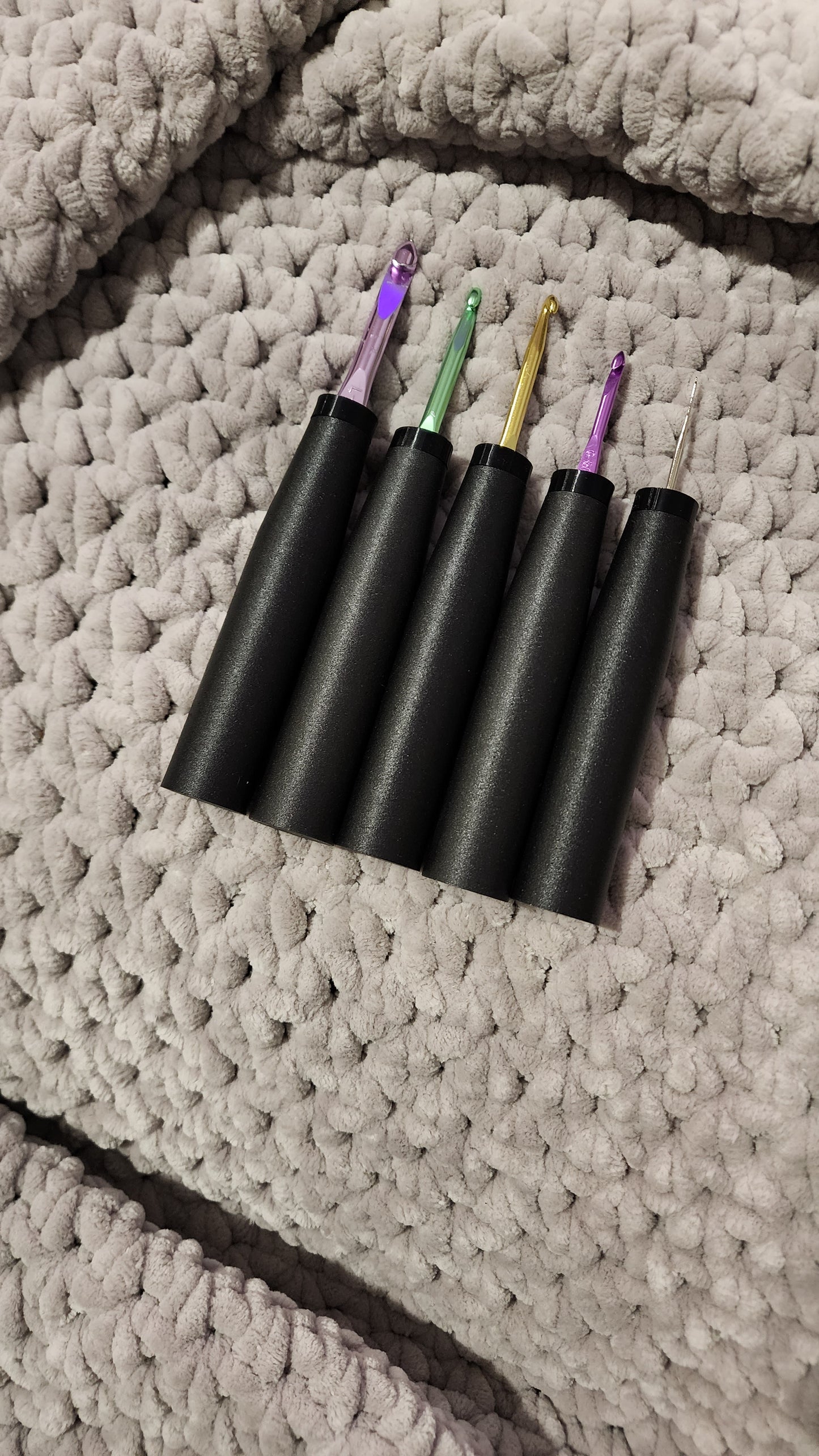 BARE BLACK - The CrogoHandle