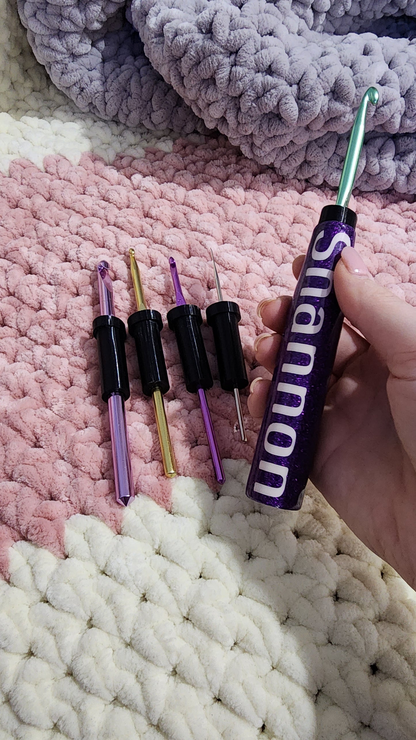 SINGLE COLOUR - The CrogoHandle