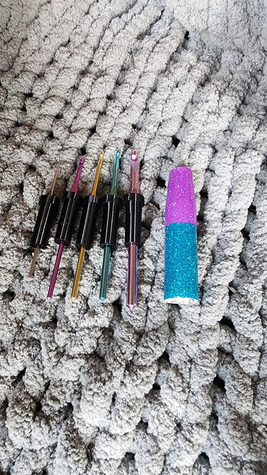 TWO COLOUR - The CrogoHandle